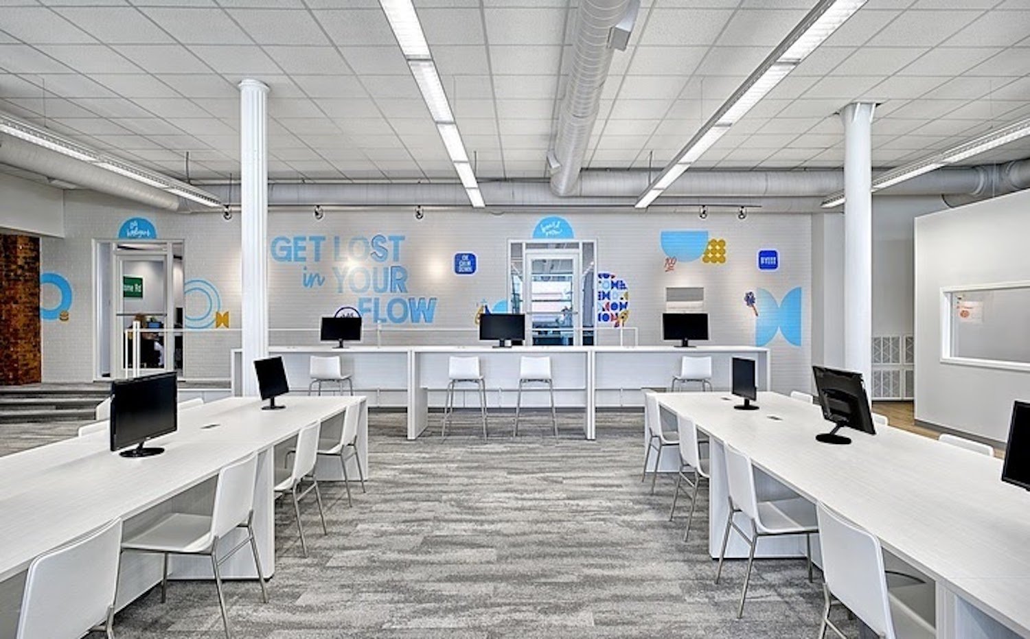 Open floorpans are including more private areas for collaboration and video calls.